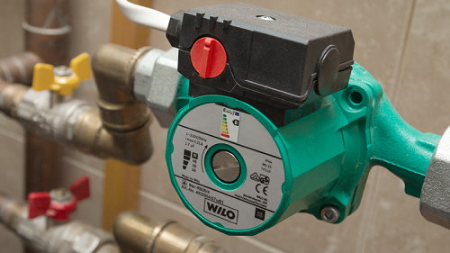 повысительный насос