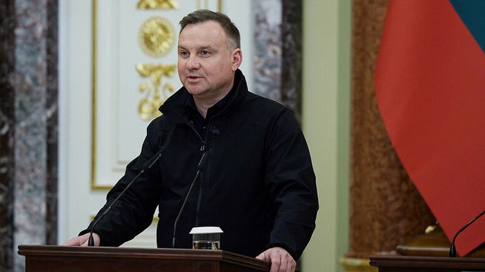 Президент Польши хочет увеличить войск НАТО на восточном фланге