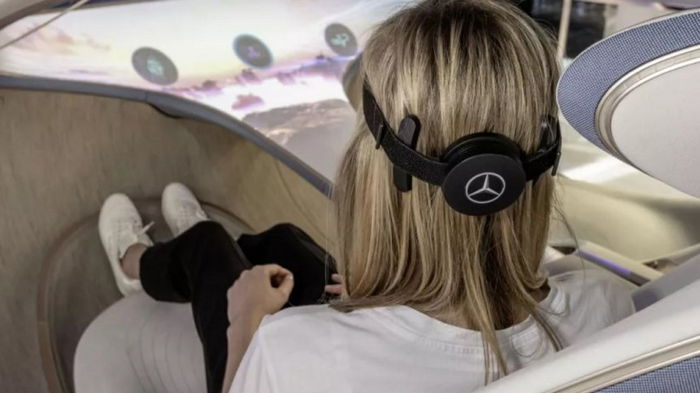 Mercedes создала авто, которым можно управлять силой мысли (фото)