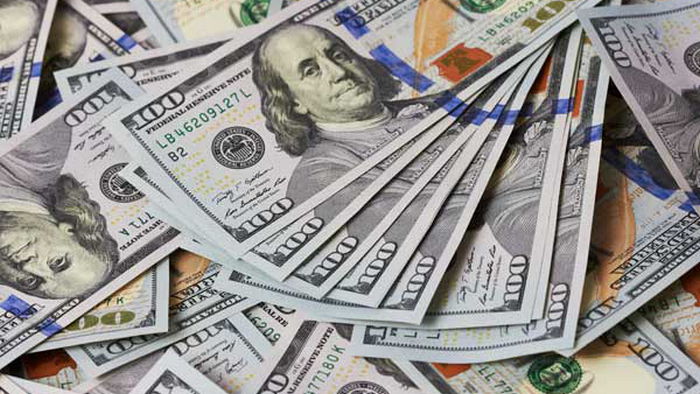 Евро подешевел на 38 копеек. Официальный курс валют