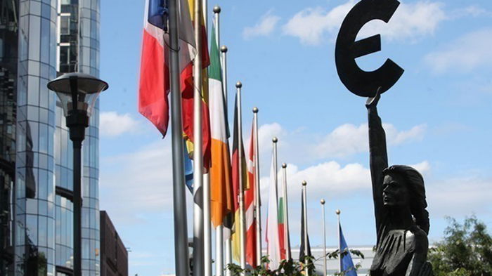 Совет ЕС утвердил помощь Украине в миллиард евро
