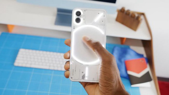 Основатель OnePlus представит неоновый смартфон Nothing Phone (1)