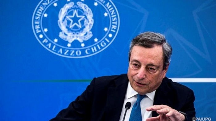 Премьер-министр Италии отказался от отставки — ВВС