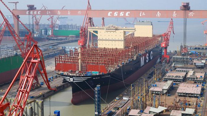 В Китае спустили на воду самый большой в мире контейнеровоз MSC Tessa