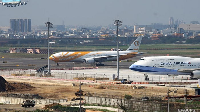 Тайвань отменяет авиарейсы из-за учений Китая