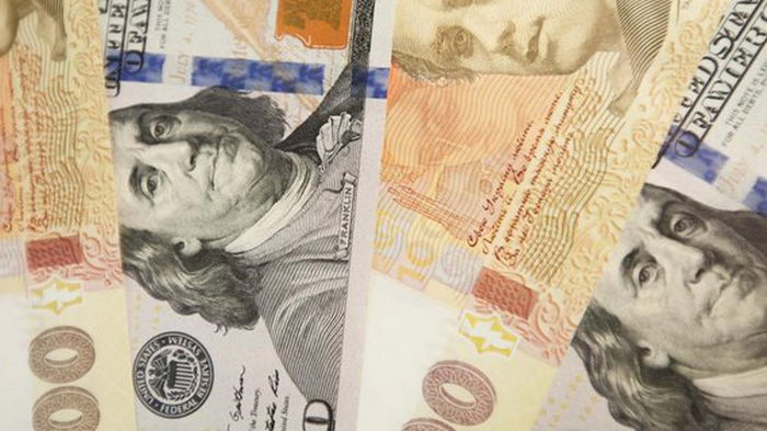 Евро на межбанке дорожает