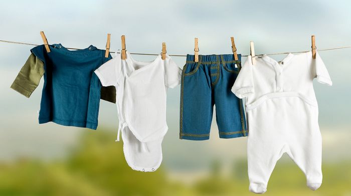 Почему детскую одежду выгодно приобретать оптом?
