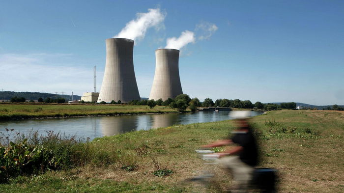 Германия не спешит отказываться от АЭС и продолжит эксплуатацию двух из них до весны