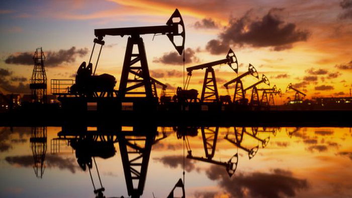 Нефть подешевела после заявления ОПЕК+ о сокращении добычи