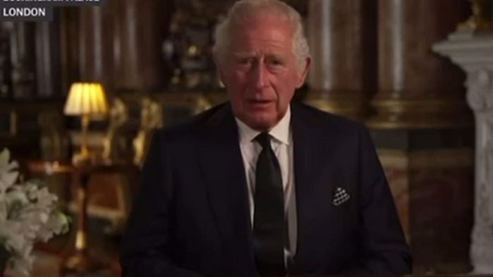 Король Британии выступил с первой речью
