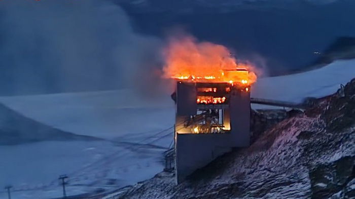 В Швейцарии горел ресторан на высоте три тысячи метров (фото)