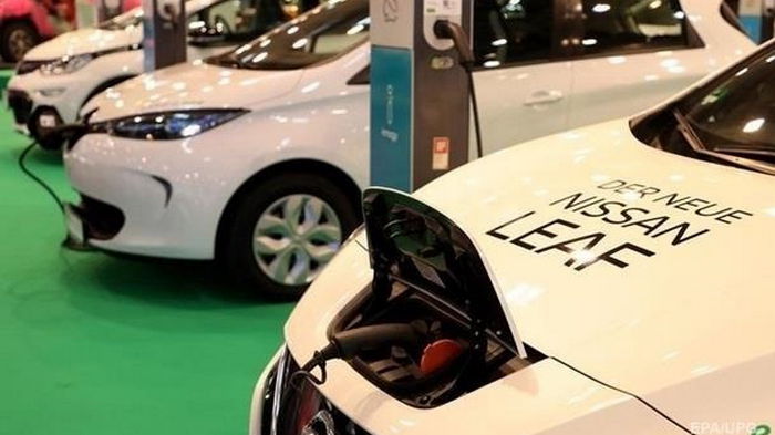 В Украине растет доля электрокаров и гибридов — Укравтопром