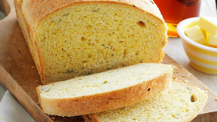 В Украине рекордно подорожал хлеб: сколько сейчас стоит буханка