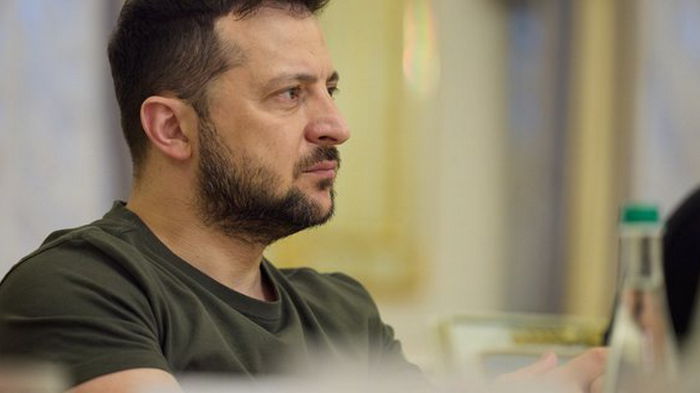 Зеленский ответил на петицию по отмене безвиза с Беларусью