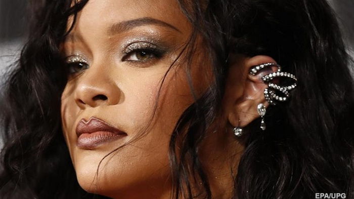 Рианна выпустила первый трек за шесть лет