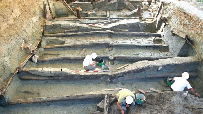 Магия воды: в Италии нашли бассейны бронзового века для связи с «другим миром» (фото)