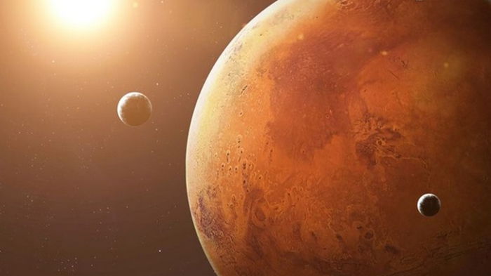Марс уничтожит собственный спутник — ученые