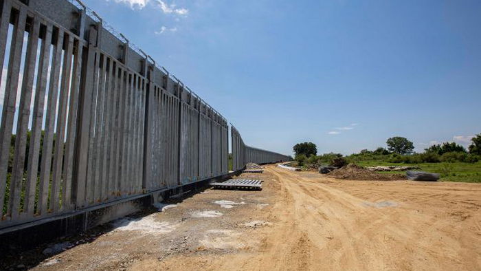 Греция планирует построить ограждение на всю длину сухопутной границы с Турцией
