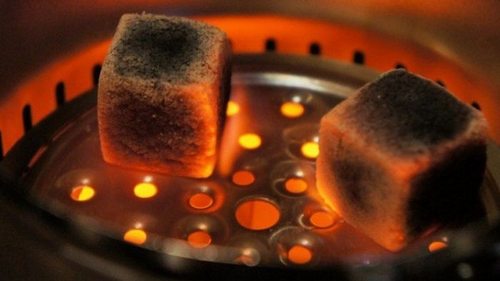 Уголь для кальяна: виды и особенности