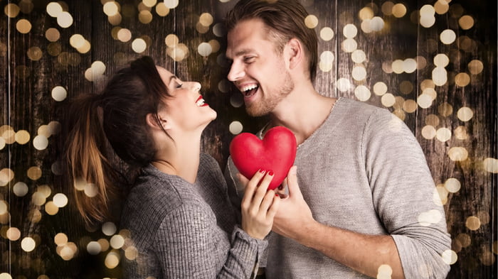 Що подарувати на день закоханих, якщо ви нещодавно почали зустрічатися?