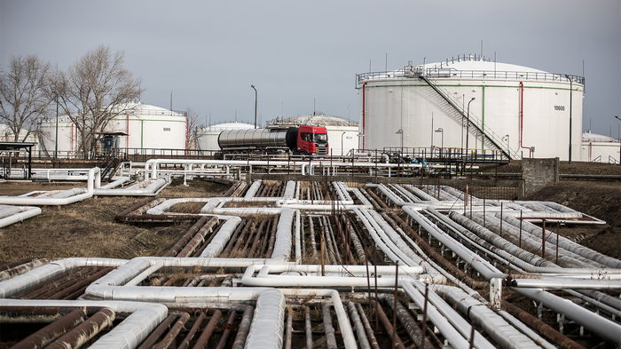 Нефть подешевела на этой неделе: что повлияло на мировые цены