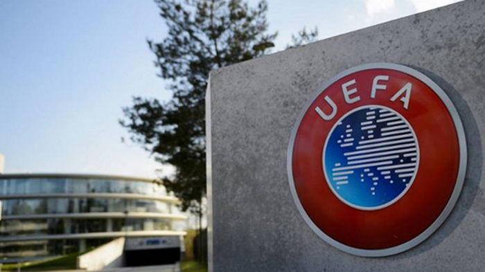 УЕФА признали виновной в давке и драках перед финалом ЛЧ-2022