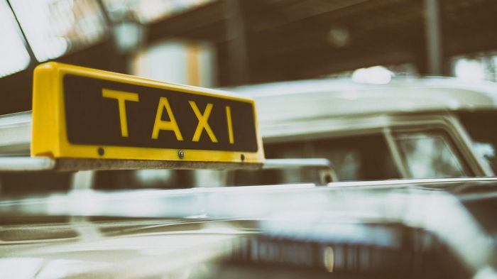 Работа в такси: плюсы и минусы