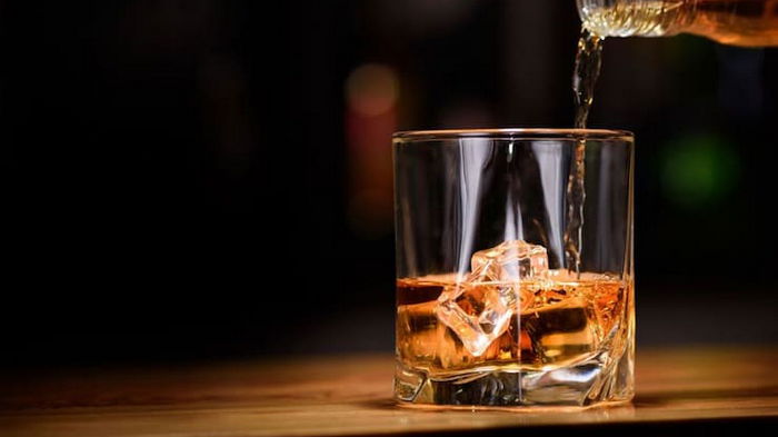 Алкоголь не облегчает боль: ученые развенчали миф и предупреждают о худших последствиях