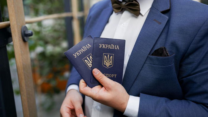 В Украине вводят экзамены для получения гражданства: Зеленский подписал закон