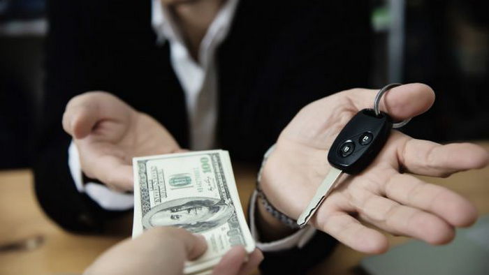 Налог на роскошь: сколько и за какие автомобили придется платить украинцам