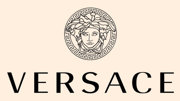Історія успіху Versace: чому цей бренд став символом італійської розкоші