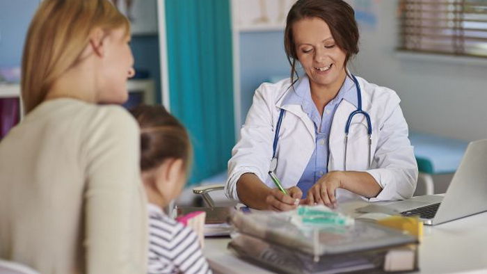 Список популярных «детских» лекарств, которые могут навредить малышам