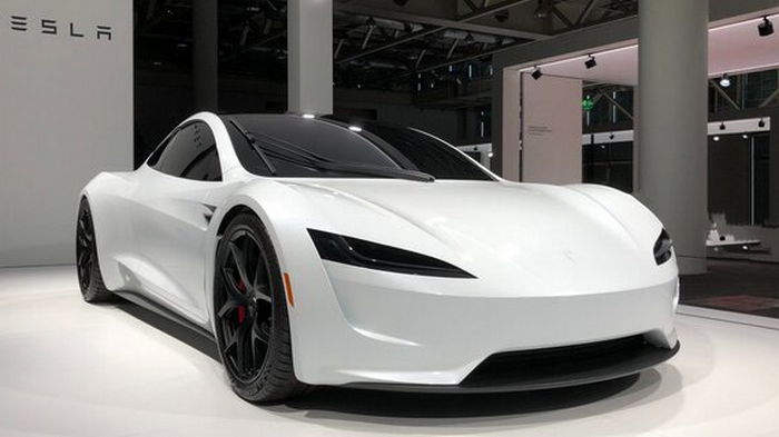 Tesla в четвертый раз перенесла выпуск реактивных автомобилей. Будут в 2024 году