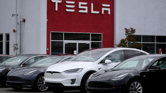 Рекордный рост акций: компания Tesla подорожала более чем на 200 млрд долларов