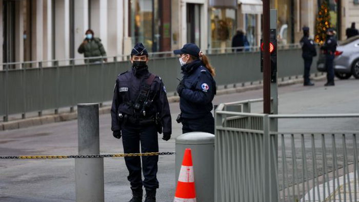 В Париже запретили акции протеста против насилия со стороны полиции