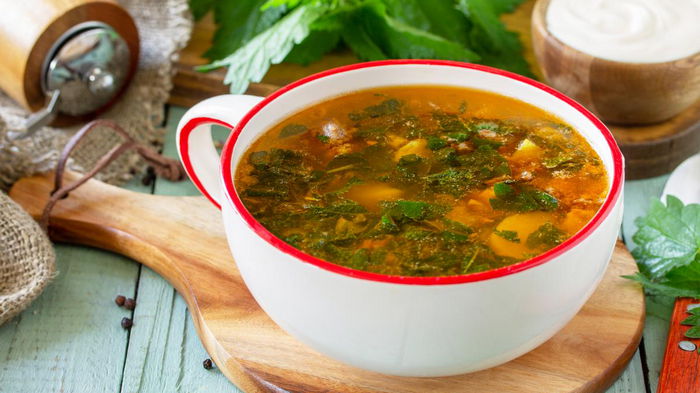 Вкуснейший суп из крапивы: пожалеете, что раньше не готовили
