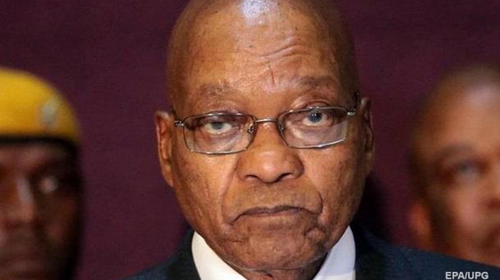 Экс-президенту ЮАР разрешили не сидеть в тюрьме, потому что она переполнена