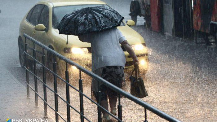 Украину подмочат дожди: синоптики предупреждают о граде и шквалах