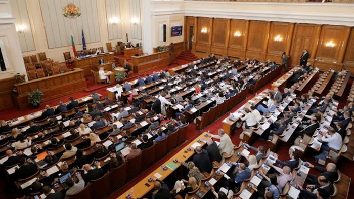 Парламент Болгарии разрешил импорт зерна из Украины
