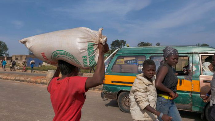 Еврокомиссия приостановила помощь Сомали из-за хищения денег
