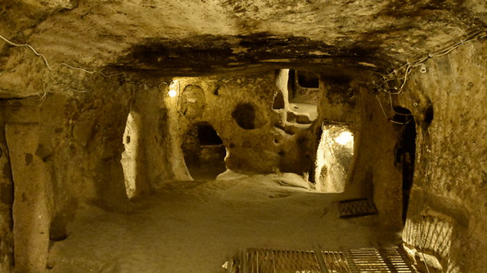 Лабиринты древнего мира: почему древние жители Турции прятались под землей (видео)
