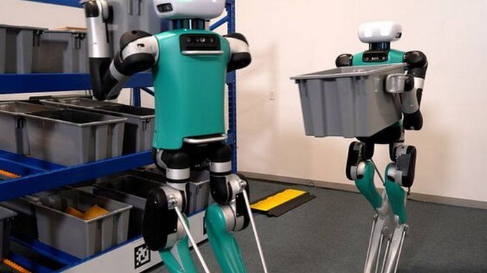 Amazon тестирует двуногих роботов на своих складах. Персонал не доволен