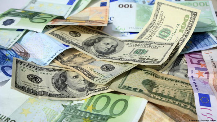 Доллар дорожает третий день подряд: НБУ обновил официальный курс