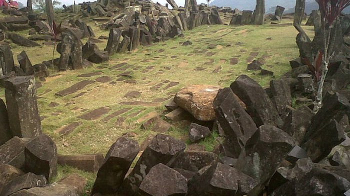 Индонезийский Гунунг Паданг: самая древняя пирамида, переписывающая историю (фото)
