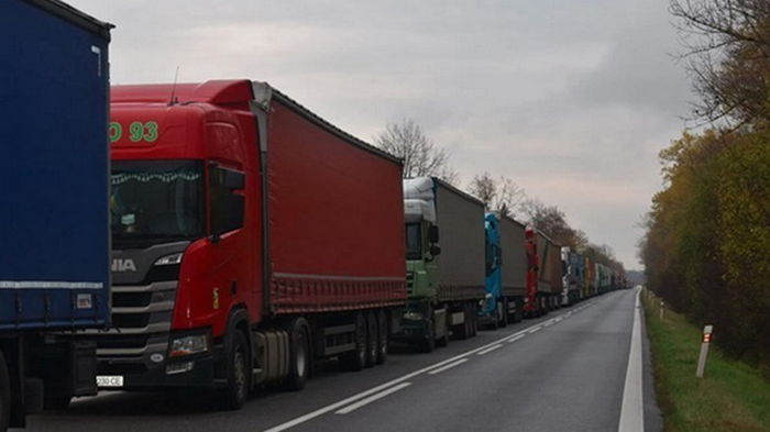Забастовка перевозчиков: в Польше умер еще один украинский водитель