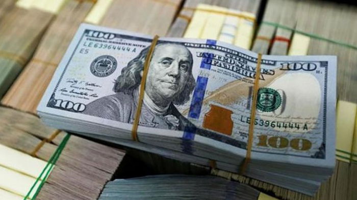Курс доллара упал в обменниках в начале недели