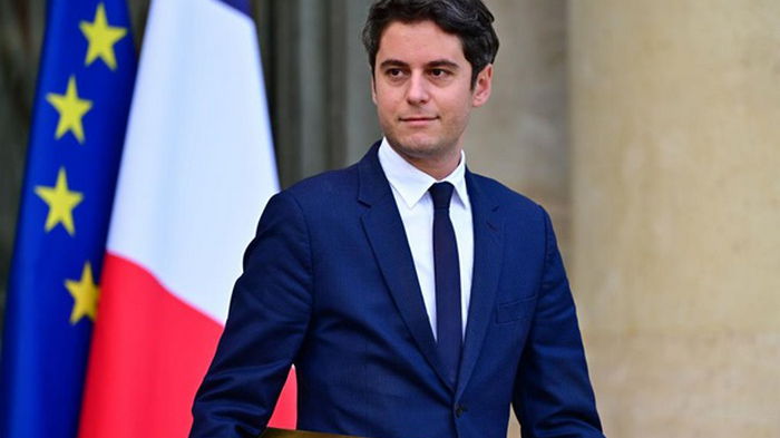 Правительство Франции возглавил самый молодой премьер-министр