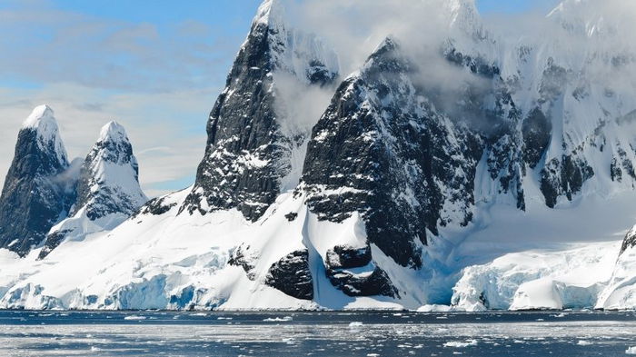 Ледяная загадка: жили ли доисторические люди в Антарктиде