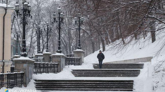 Снег, но только местами: где сегодня ожидать осадки в Украине