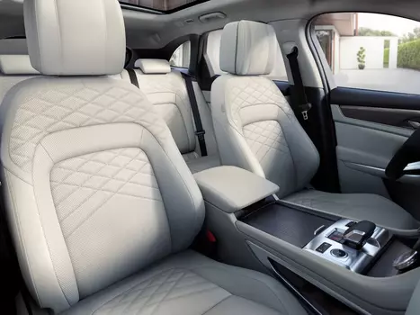 Jaguar F-Pace | Jaguar Аеропорт